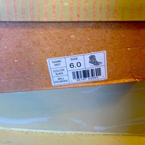 Very G Kady Black boots